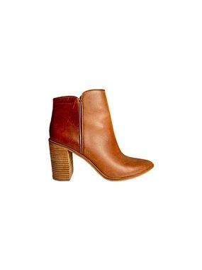 Lucky Brand Gold Detail Trim Leather Ankle Boots Booties